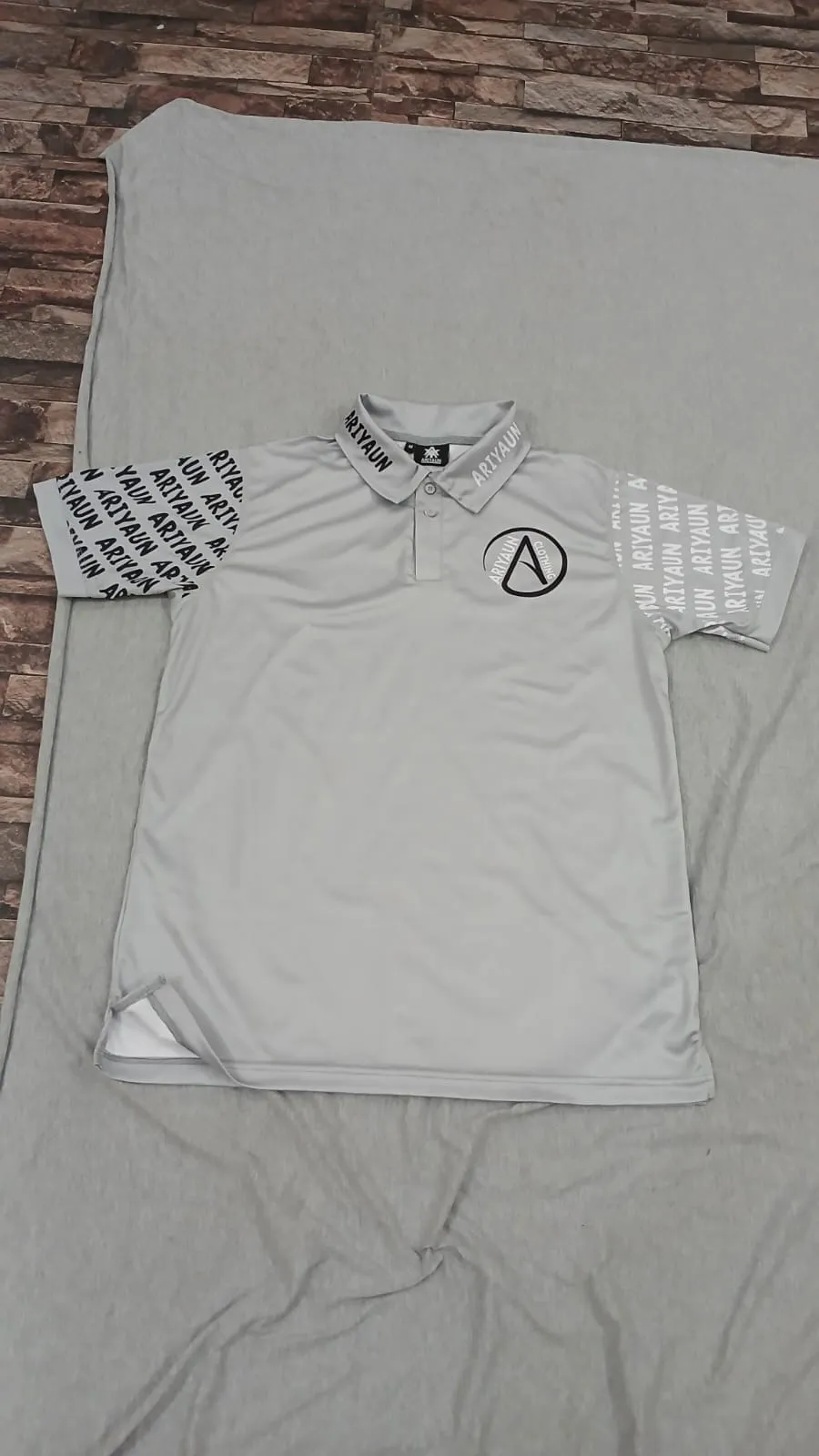 Ariyaun Signature Sleeve Polo