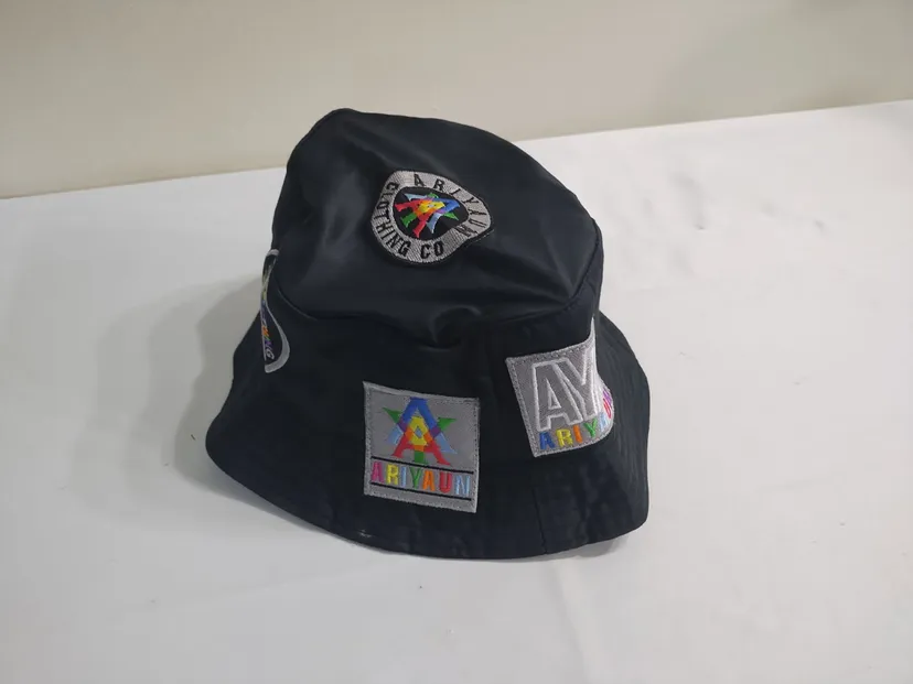 Black Legacy Crest Bucket